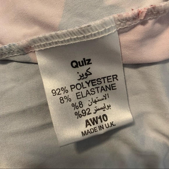 Quiz | Floral Halter Maxi Dress - Picture 13 of 14